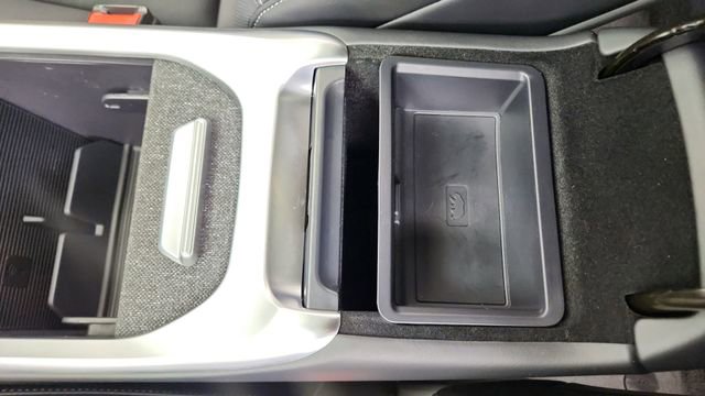 Used 2024 Lucid Air Pure RWD image 52