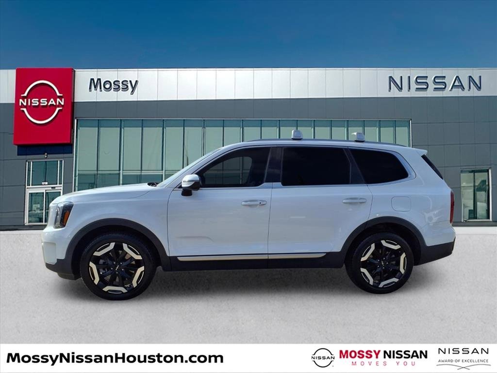 Used 2024 Kia Telluride S w/ S Sunroof Package image 4