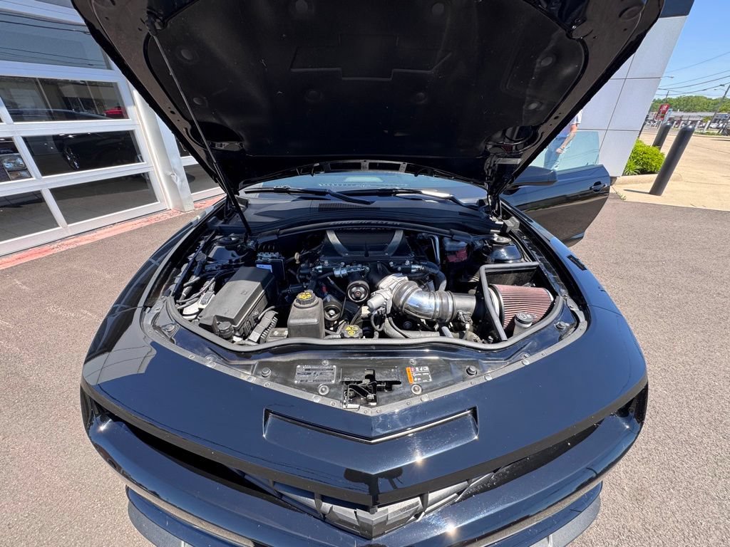 Used 2013 Chevrolet Camaro SS w/ SS Performance Package RWD image 22