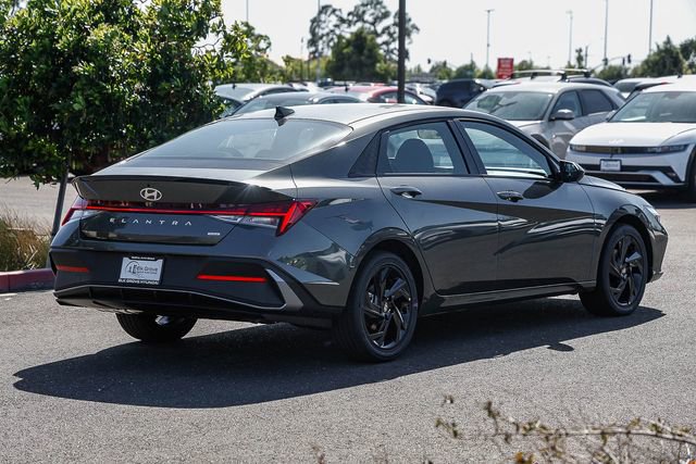 New 2026 Hyundai Elantra Sport w/ Cargo Package FWD image 5