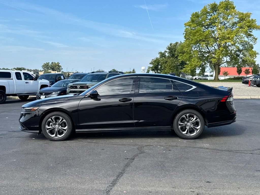 Used 2023 Honda Accord EX image 4