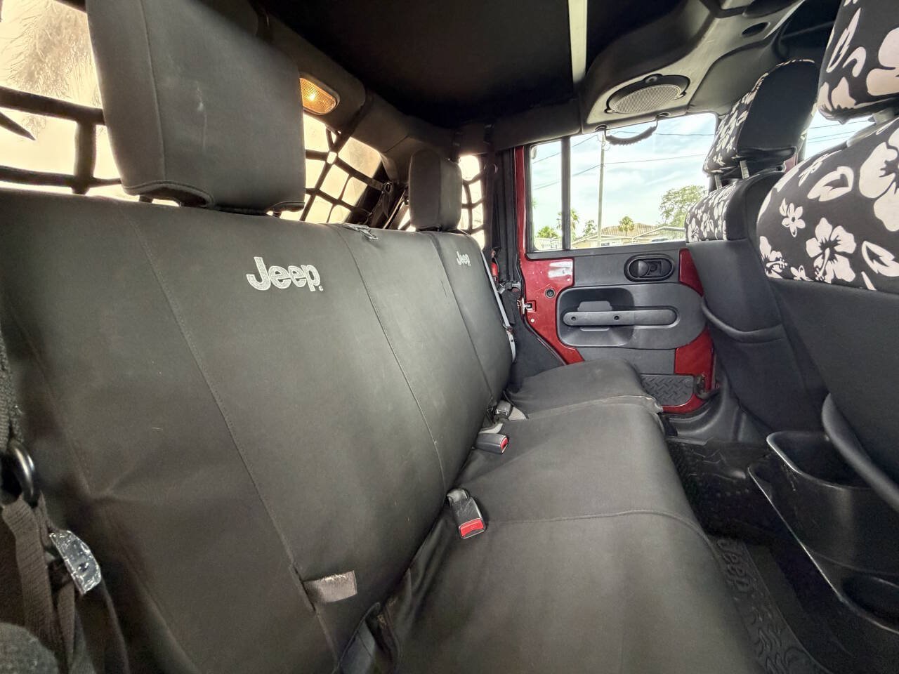 Used 2008 Jeep Wrangler Unlimited Sahara AWD/4WD image 19