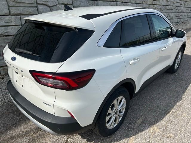 Used 2023 Ford Escape Active w/ Tech Pack #2 AWD/4WD image 5