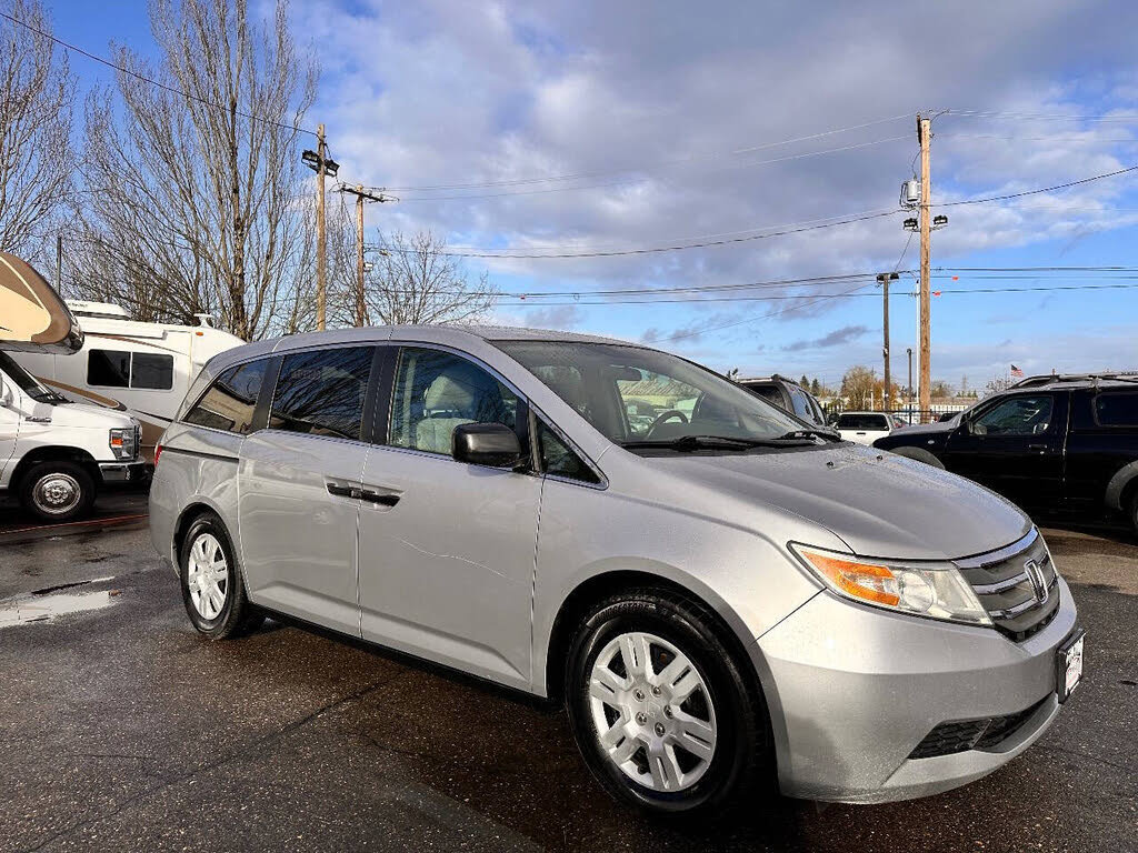 Used 2012 Honda Odyssey LX image 2