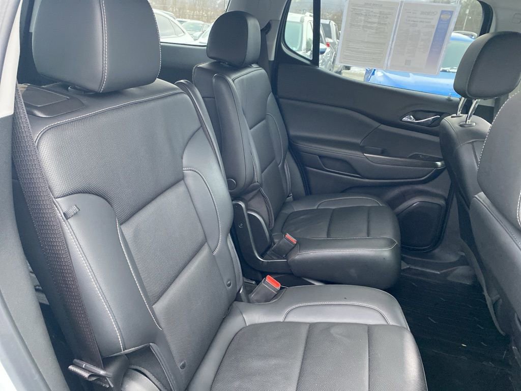 Used 2023 GMC Acadia SLT w/ Elevation Edition image 12