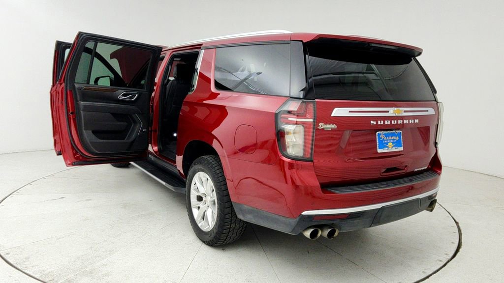 Used 2021 Chevrolet Suburban Premier image 12