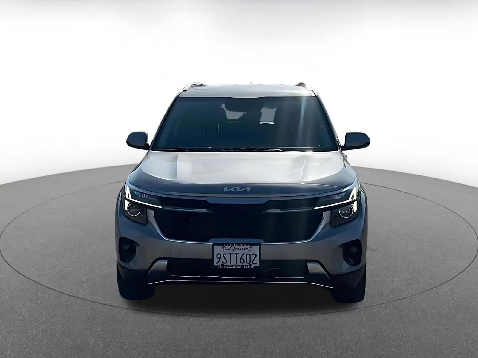 Used 2025 Kia Seltos S FWD image 4