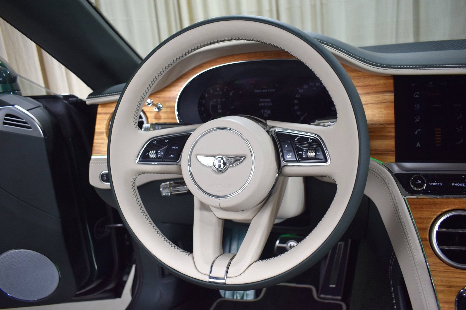 New 2026 Bentley Continental GTC AWD/4WD image 4