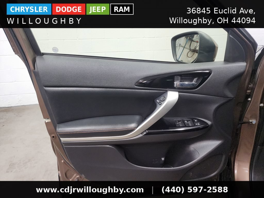 Used 2019 Mitsubishi Eclipse Cross SEL AWD/4WD image 11