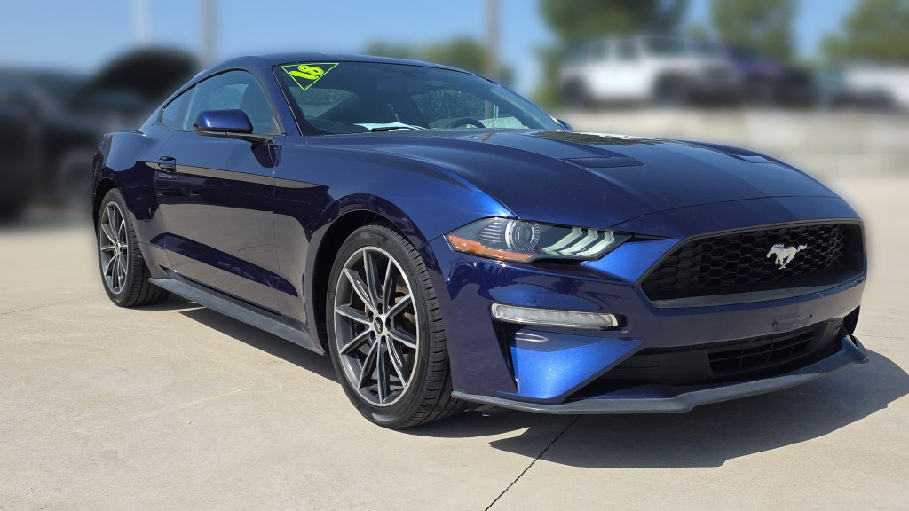 Used 2018 Ford Mustang Coupe w/ Equipment Group 101A RWD image 7