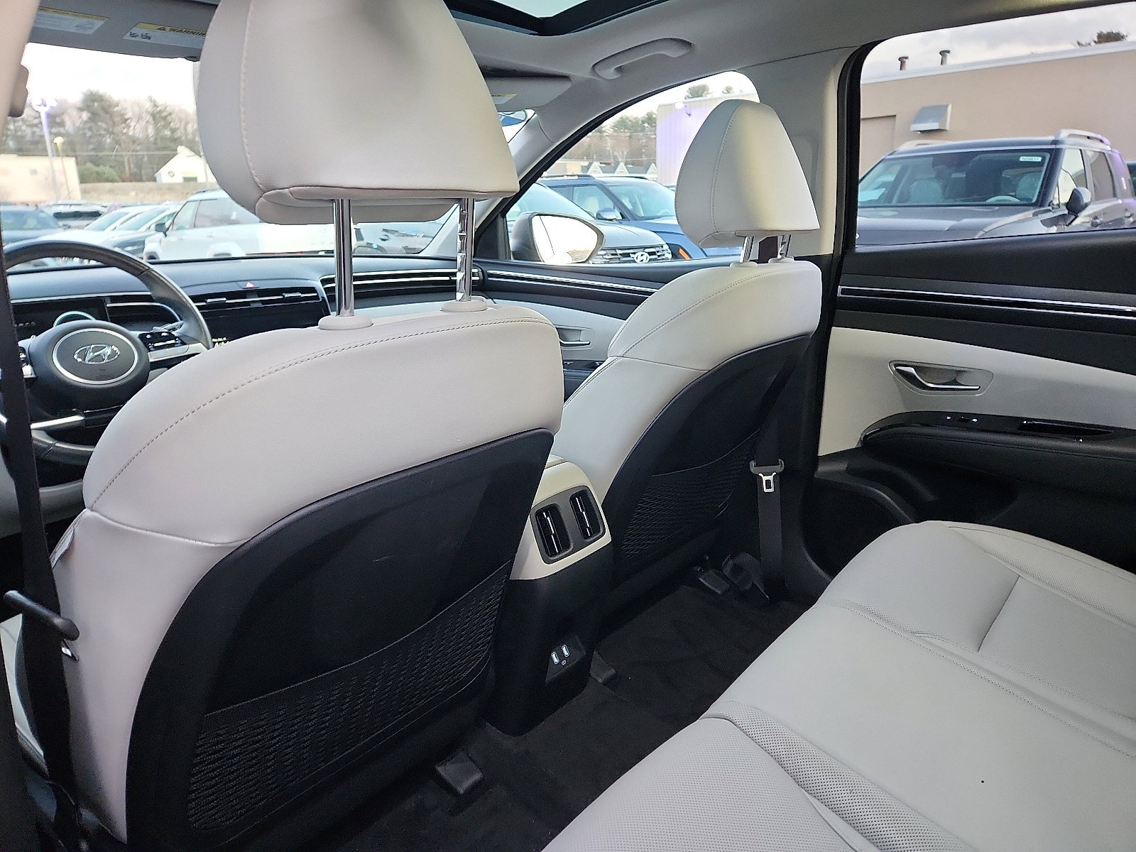 Used 2022 Hyundai Tucson Limited image 24