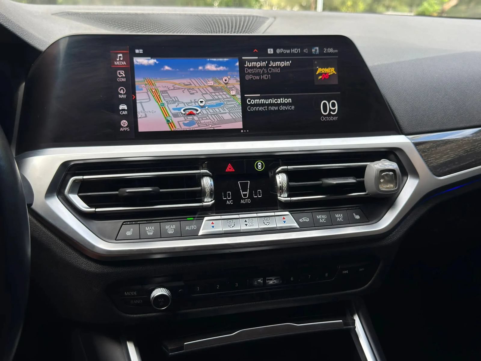 Used 2022 BMW 330i xDrive Sedan w/ Premium Package AWD/4WD image 16