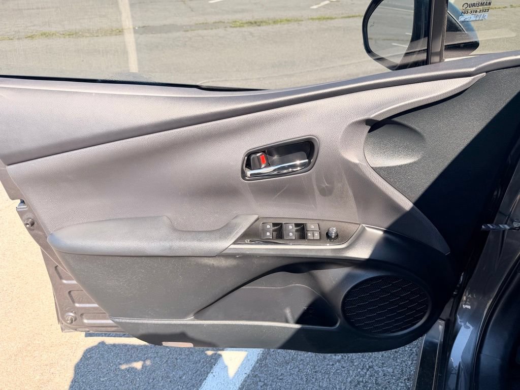 Used 2018 Toyota Prius Four Touring FWD image 20