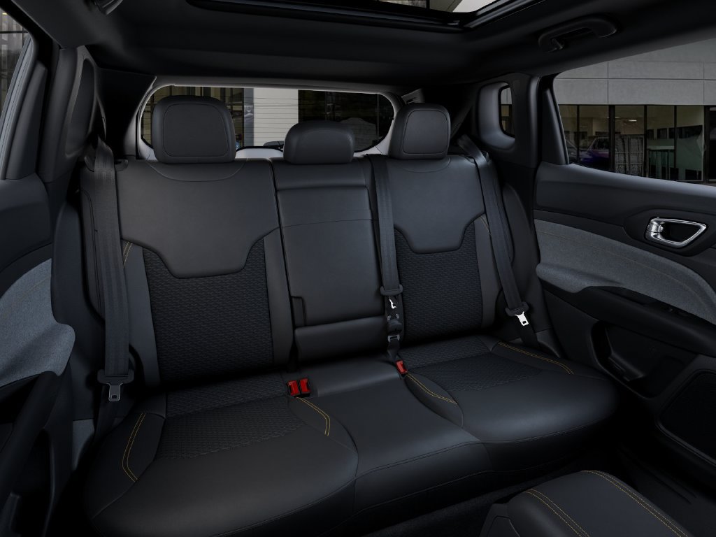 New 2026 Jeep Compass Latitude AWD/4WD image 15