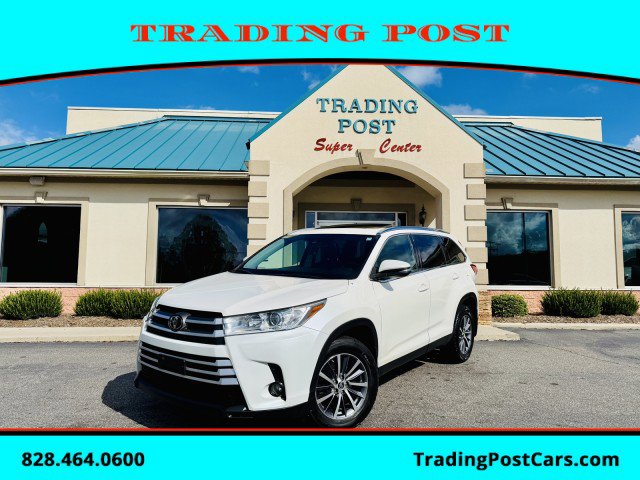 Used 2019 Toyota Highlander XLE image 1