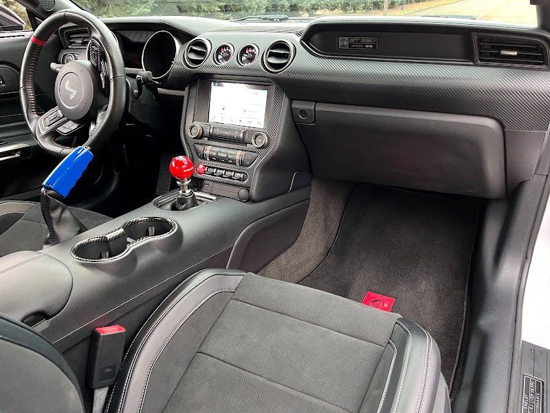 Used 2016 Ford Mustang Shelby GT350 w/ Technology Package image 43