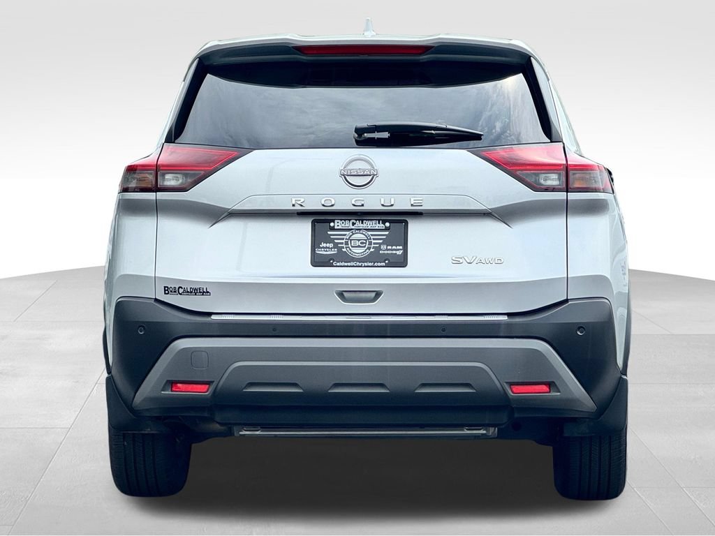 Used 2023 Nissan Rogue SV AWD/4WD image 6