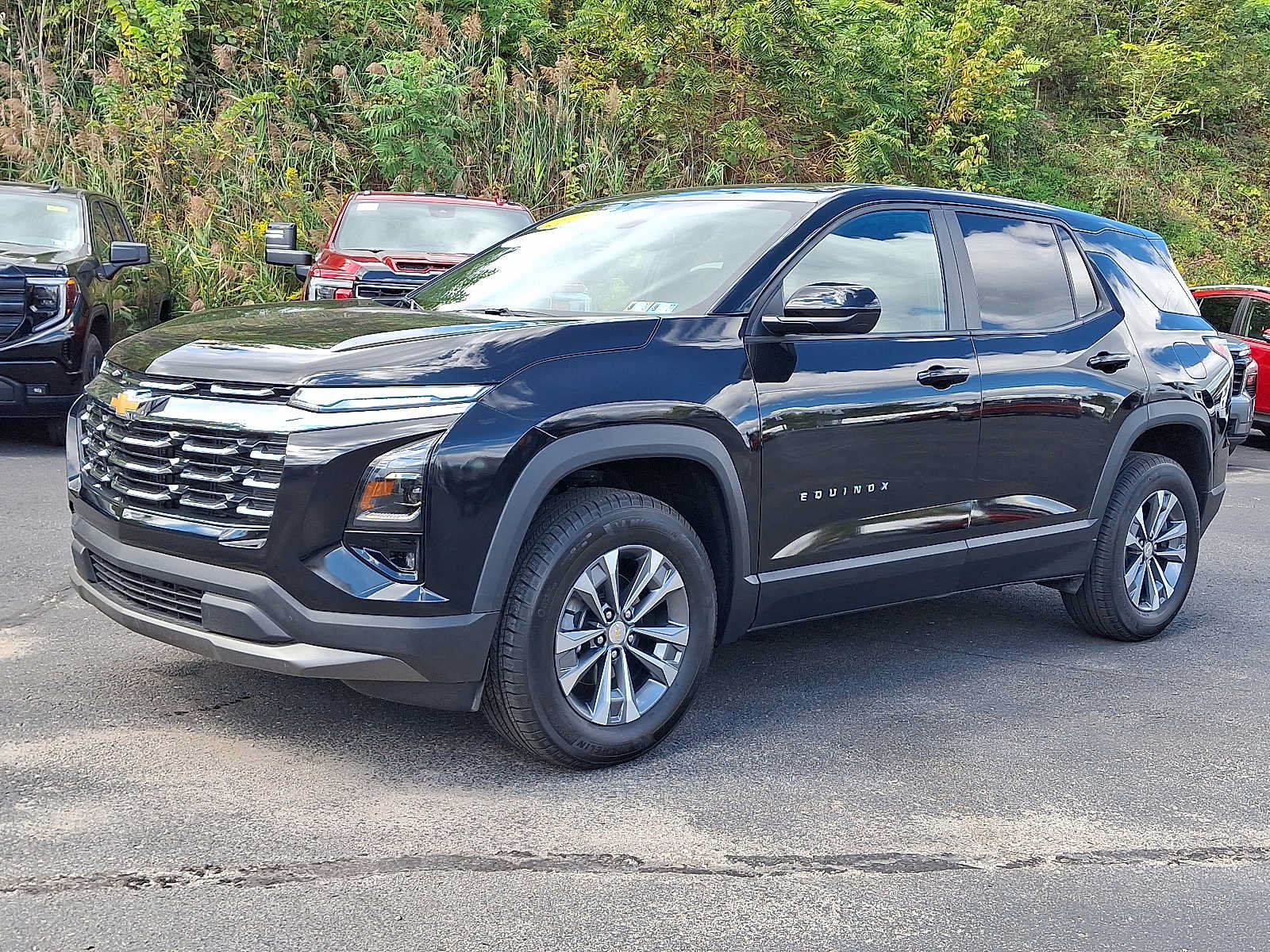 Used 2026 Chevrolet Equinox LT AWD/4WD image 4