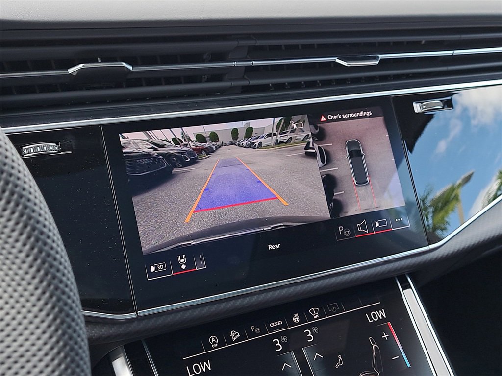 New 2026 Audi SQ7 Prestige image 12