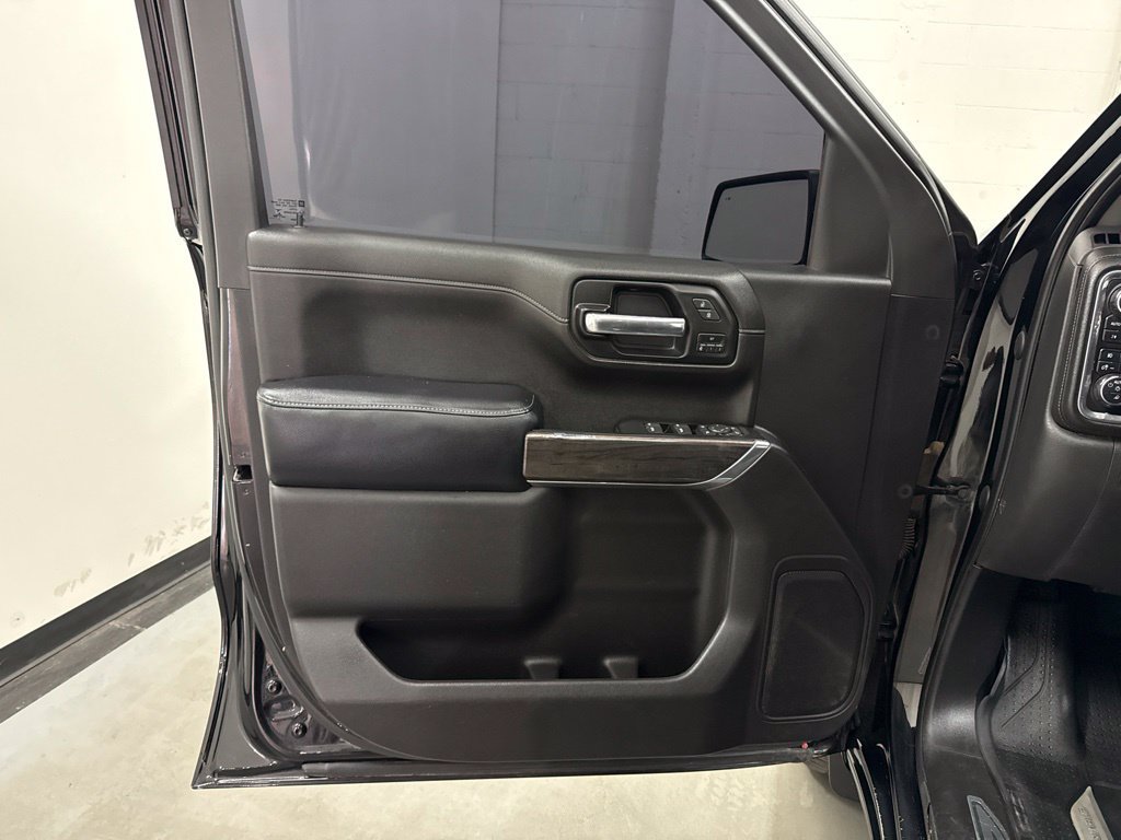 Used 2019 Chevrolet Silverado 1500 LTZ w/ LTZ Texas Edition AWD/4WD image 11