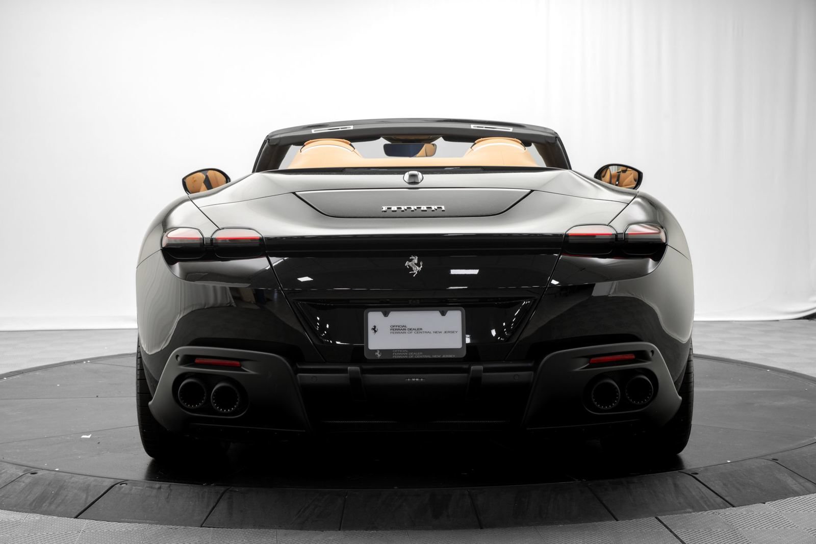 Used 2024 Ferrari Roma Spider RWD image 6