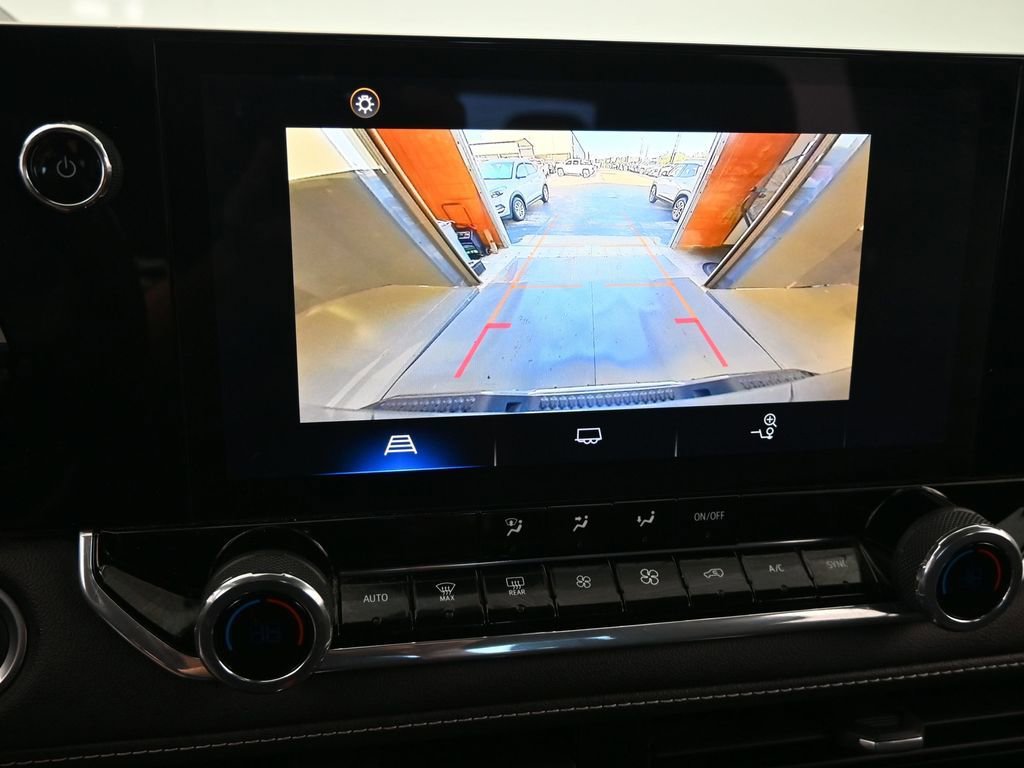 Used 2024 Chevrolet Colorado LT w/ LT Convenience Package image 30