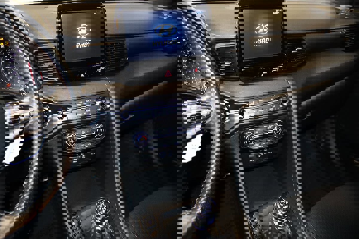 Used 2019 Hyundai Veloster N N w/ Performance Package image 32