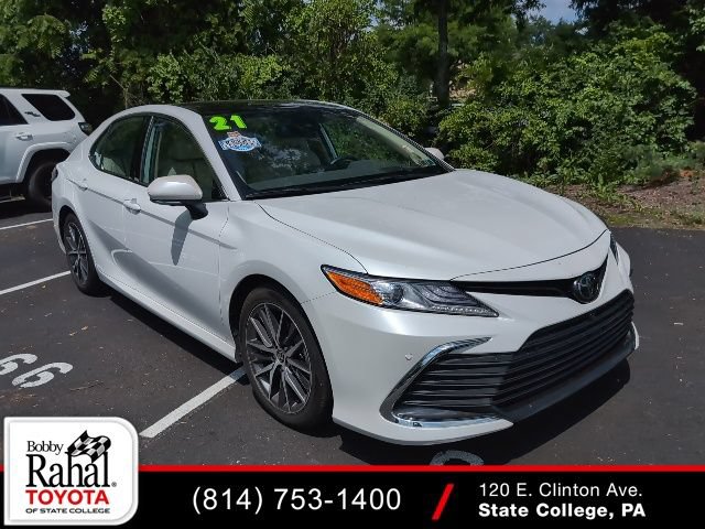 Used 2021 Toyota Camry XLE w/ Navigation Package FWD video 1