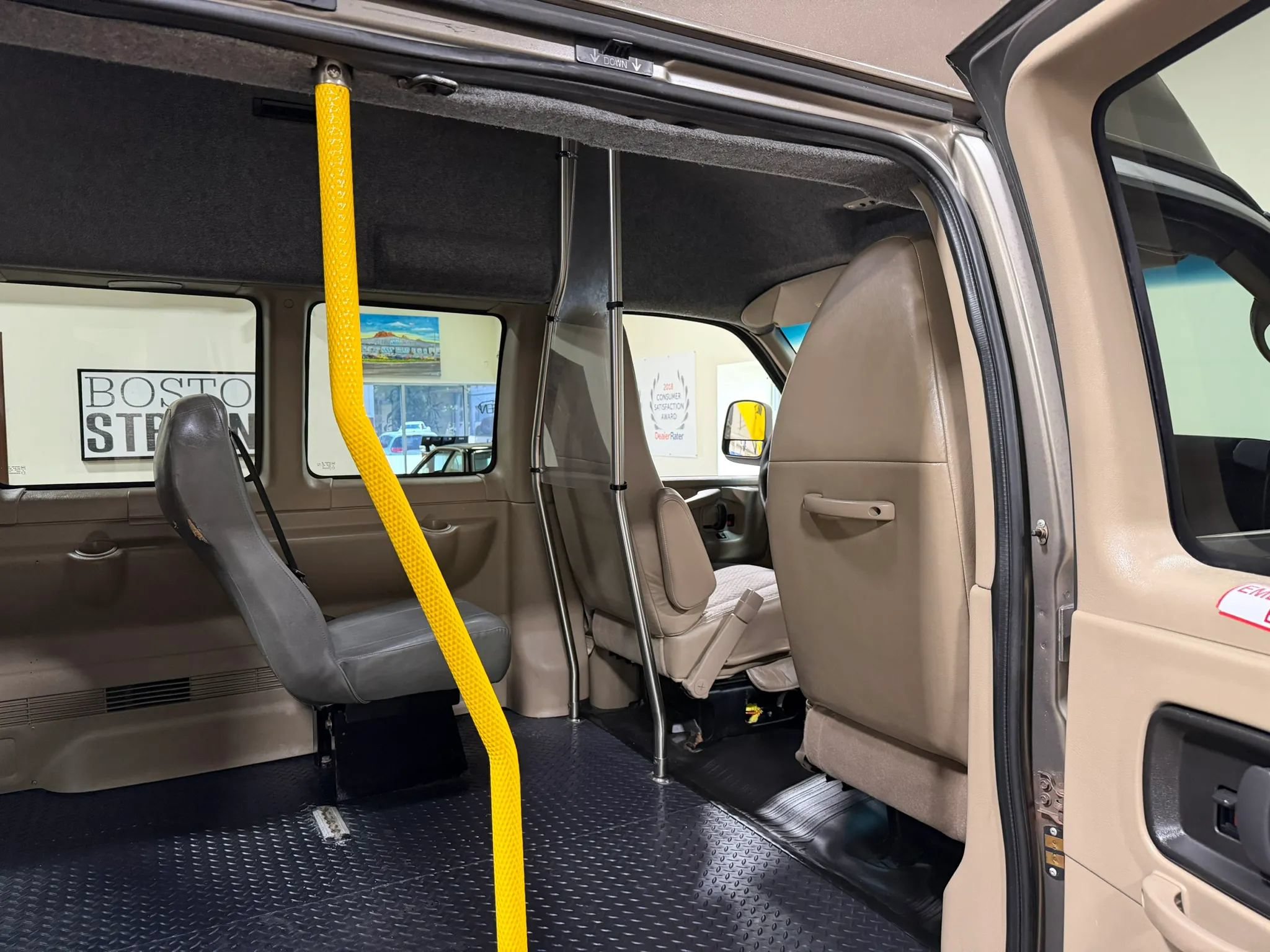 Used 2014 Chevrolet Express 3500 LT w/ LT Preferred Equipment Group RWD image 23