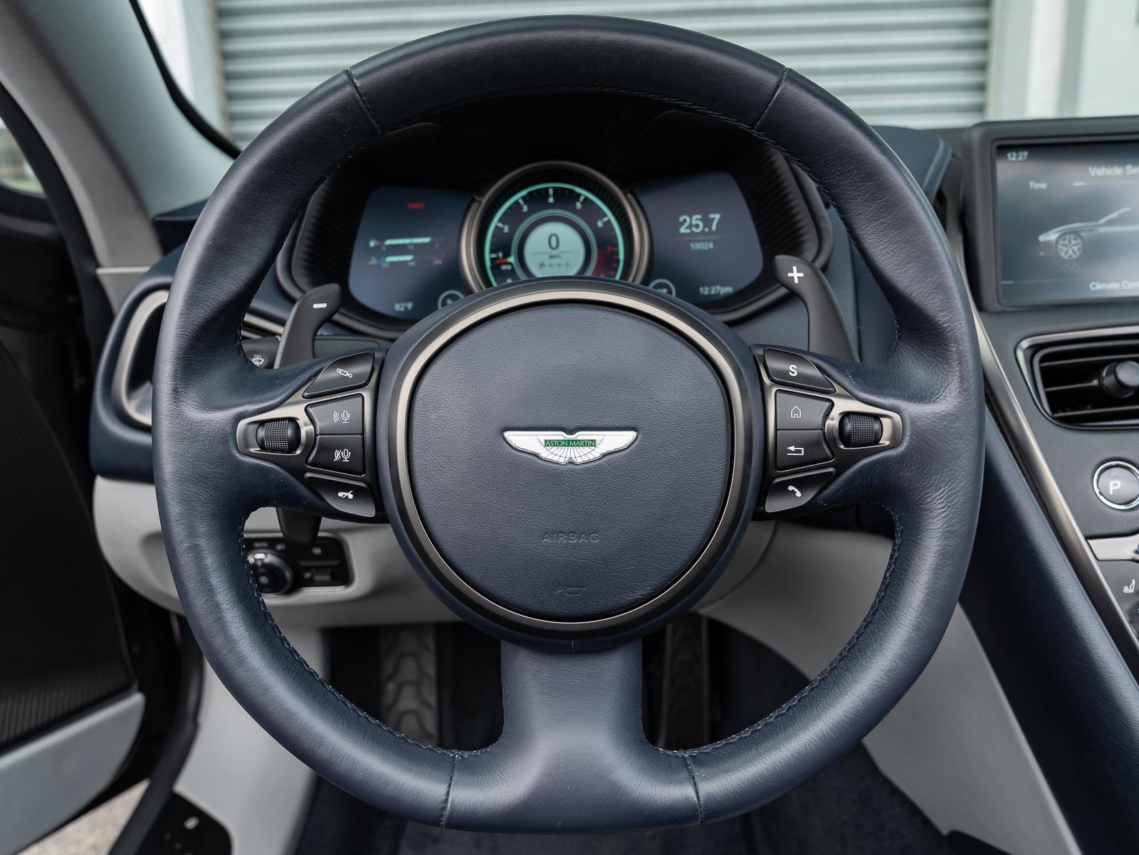 Used 2020 Aston Martin DB11 Volante image 16