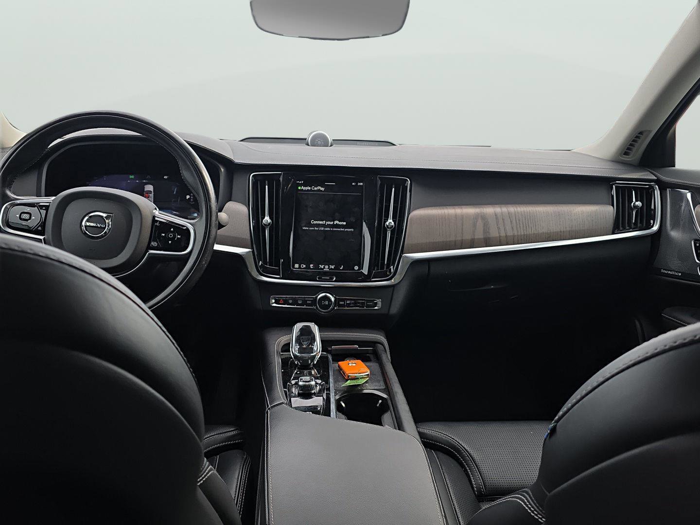 Used 2022 Volvo S90 B6 Inscription w/ Advanced Package image 42