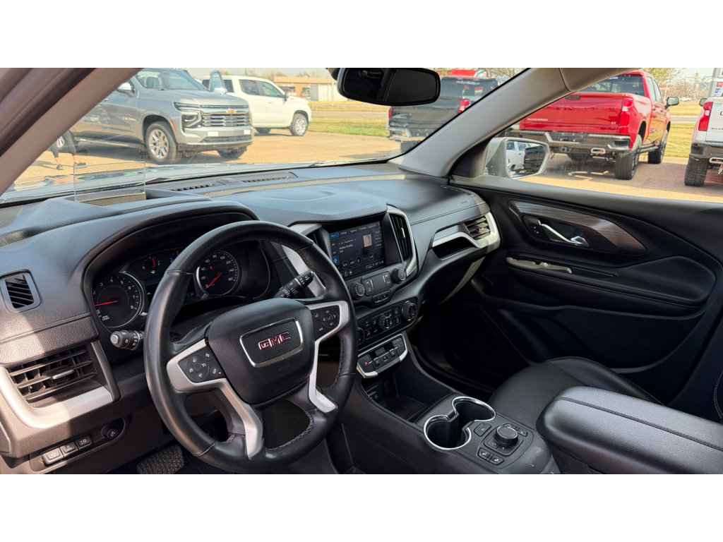 Certified 2023 GMC Terrain SLT w/ Tech Package image 9