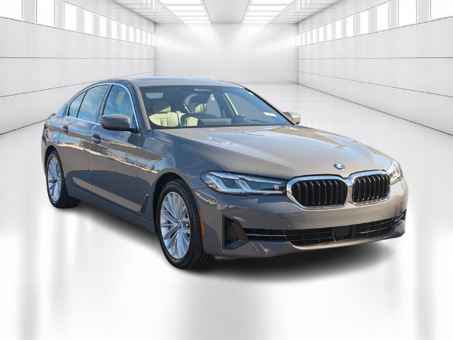 Used 2021 BMW 540i xDrive w/ Premium Package AWD/4WD image 3
