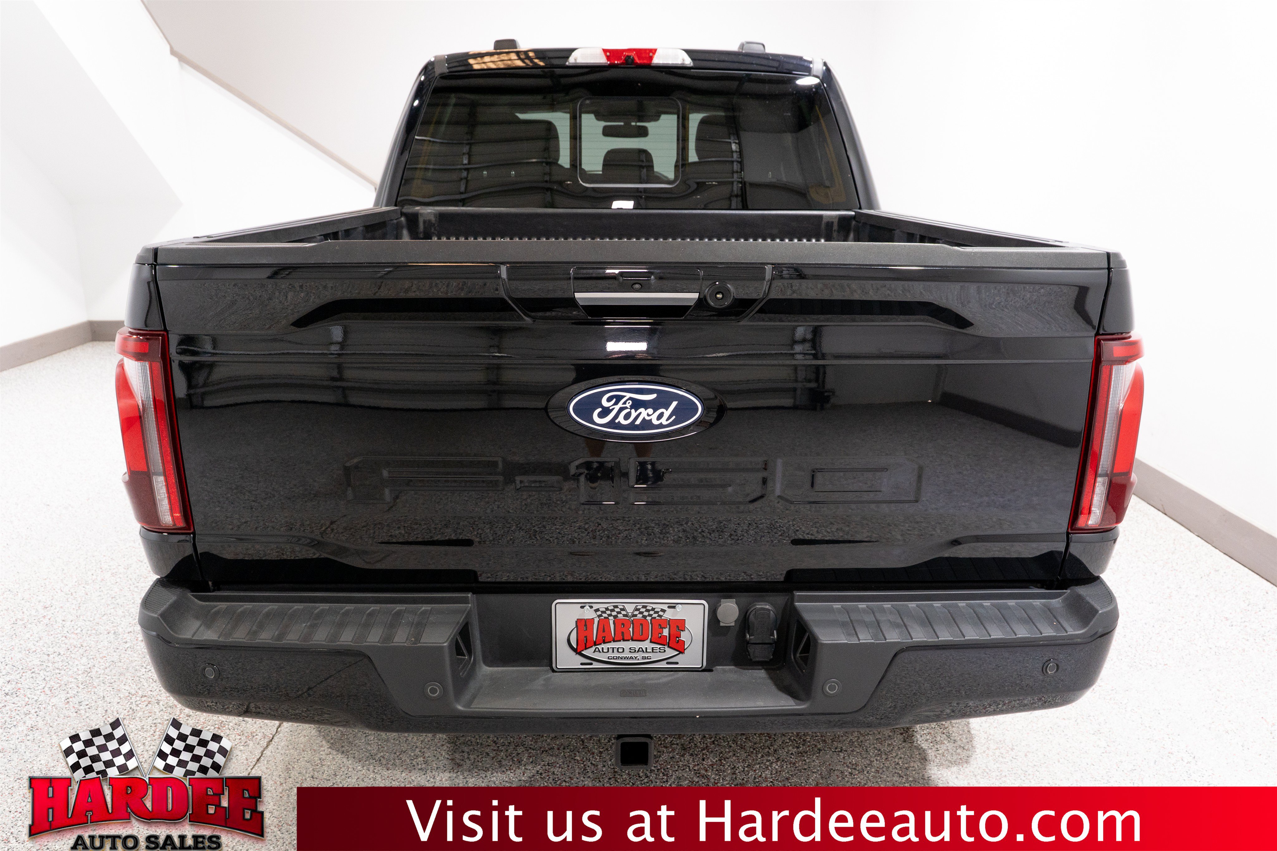 Used 2024 Ford F150 Platinum w/ Equipment Group 703A Plus AWD/4WD image 4