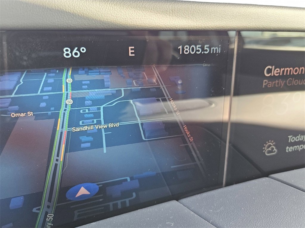 Used 2025 Lincoln Nautilus Reserve image 18