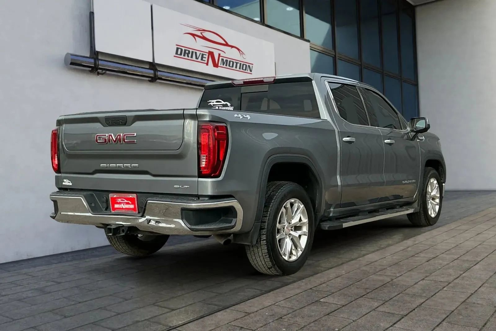 Used 2019 GMC Sierra 1500 SLT image 4