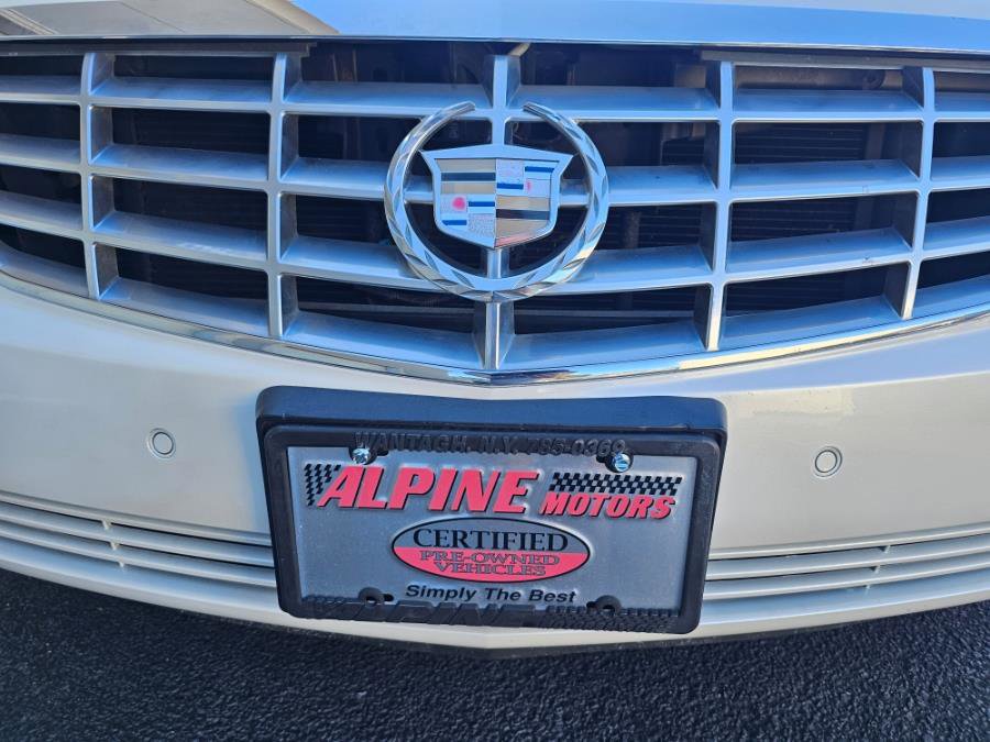 Used 2008 Cadillac DTS w/ Sun And Navigation Package FWD image 29