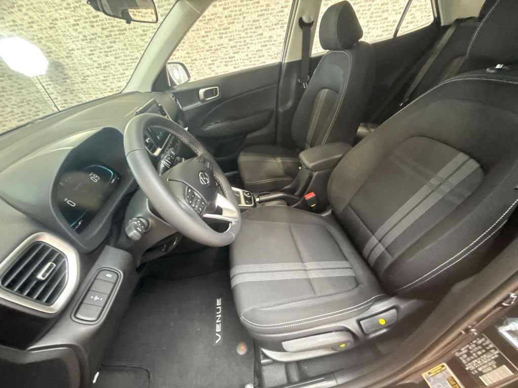 New 2026 Hyundai Venue SEL FWD image 24