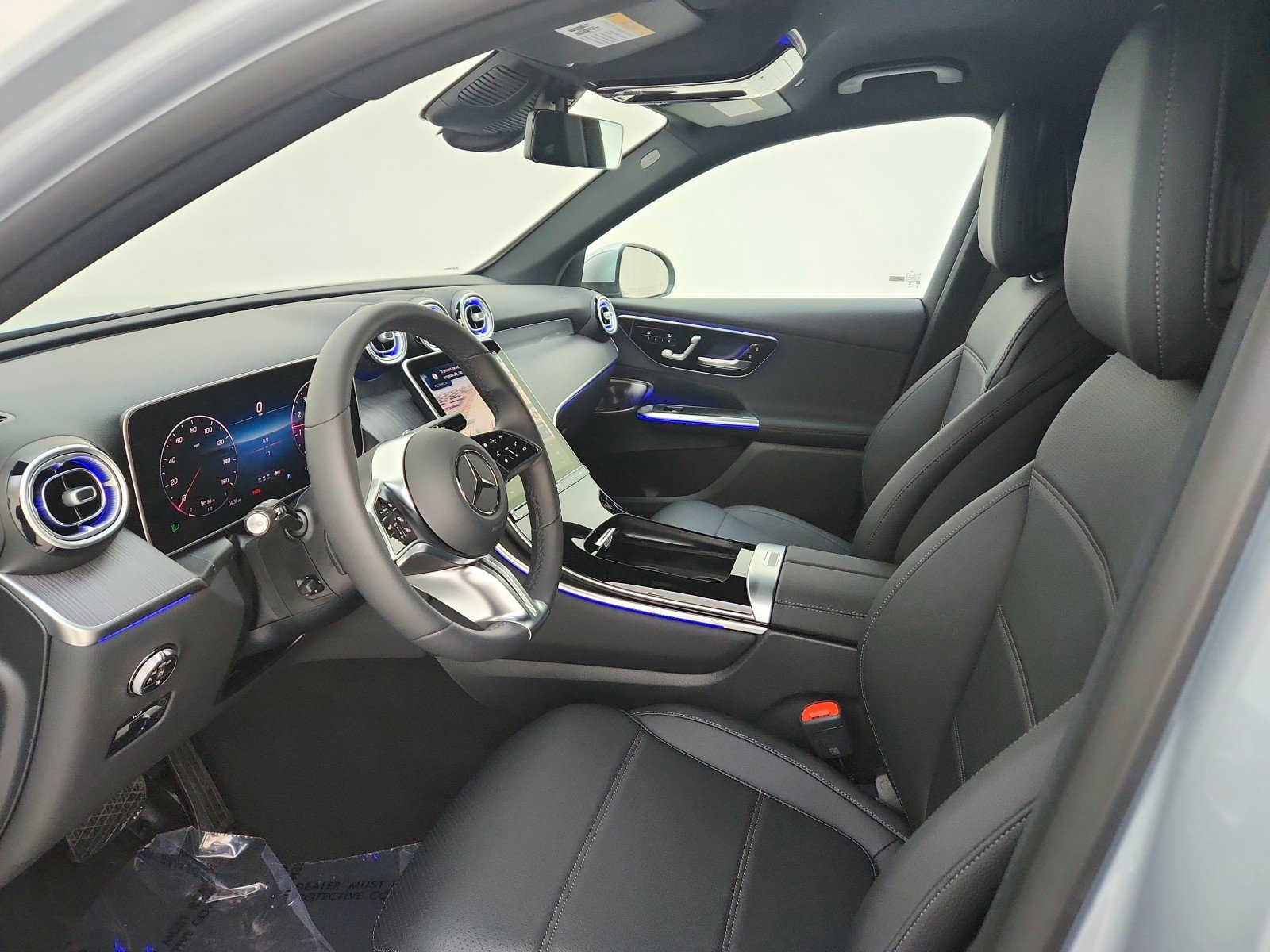 New 2025 Mercedes-Benz GLC 300 image 12