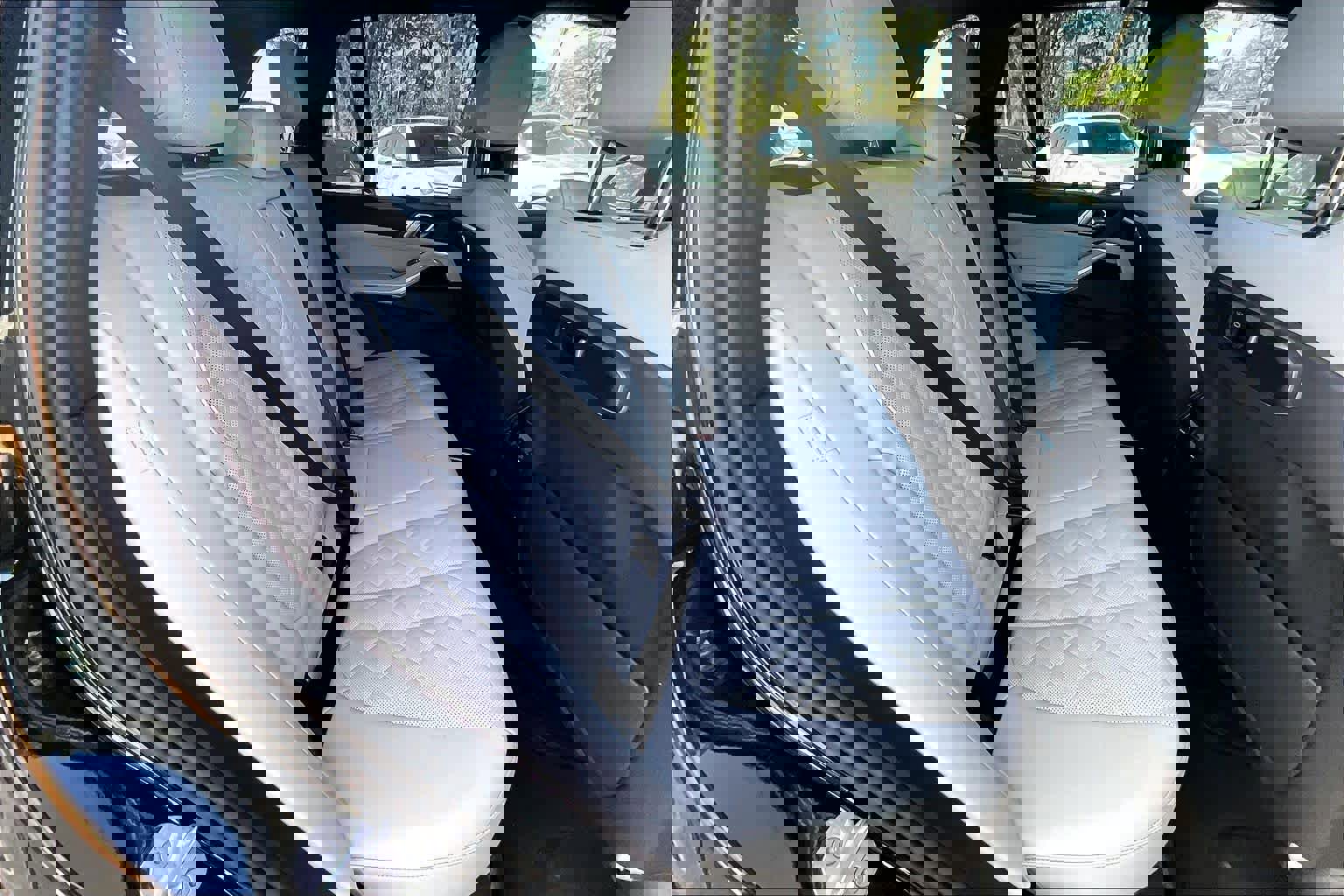 Certified 2024 BMW X5 xDrive50e w/ Executive Package image 20