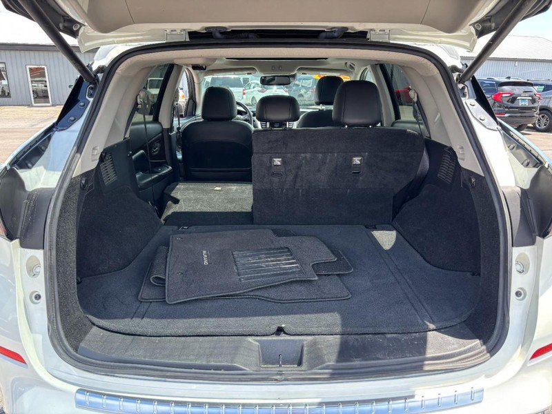 Used 2019 Nissan Murano Platinum w/ Cargo Package FWD image 6