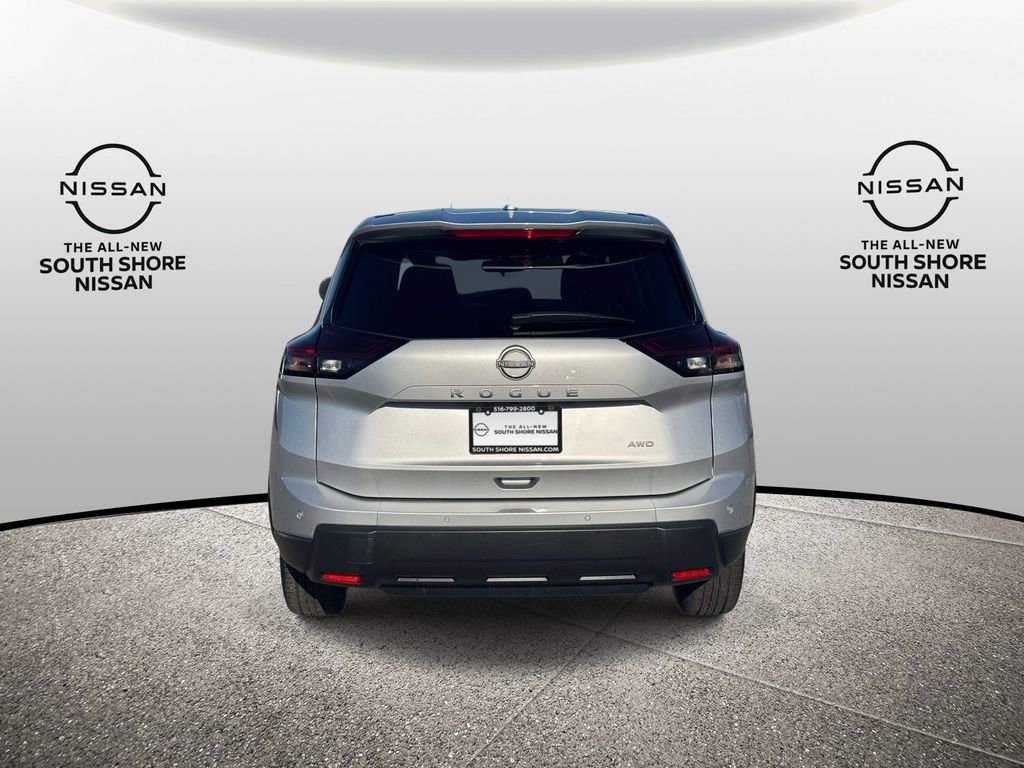 Used 2025 Nissan Rogue SV AWD/4WD image 6