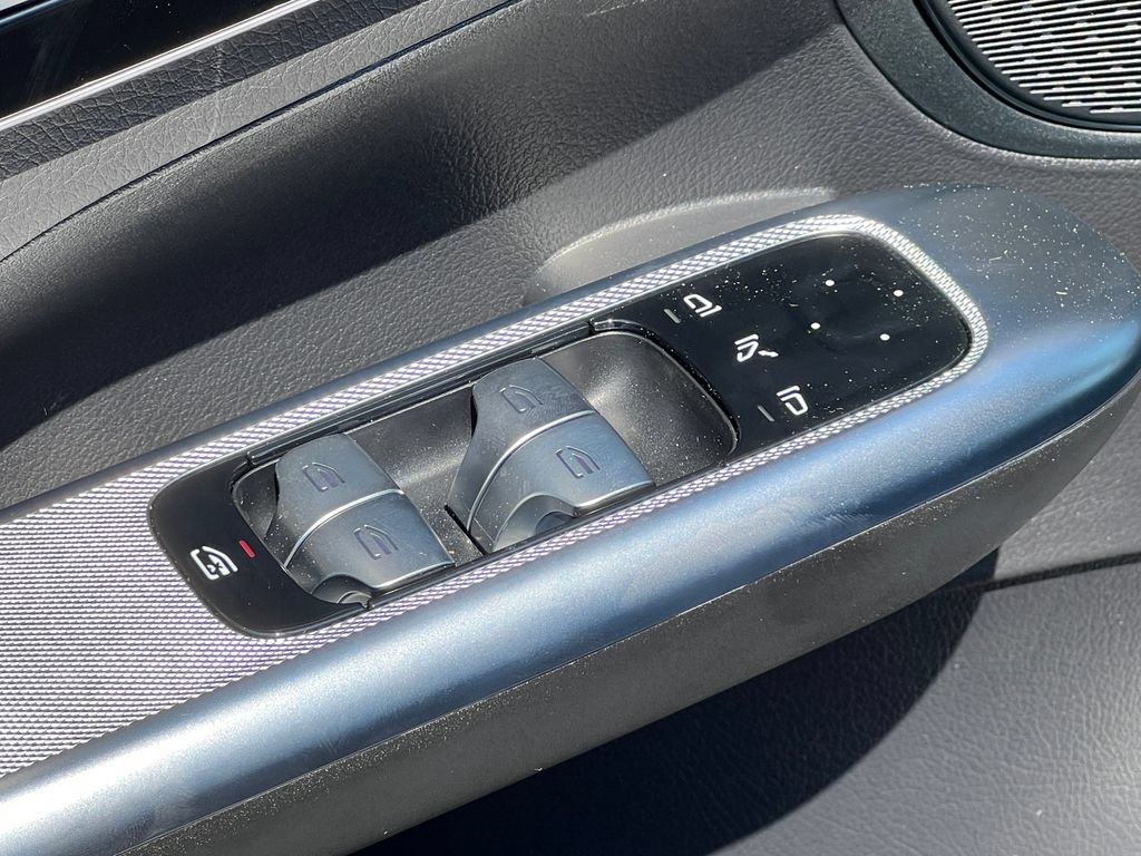 New 2026 Mercedes-Benz GLC 300 4MATIC image 14
