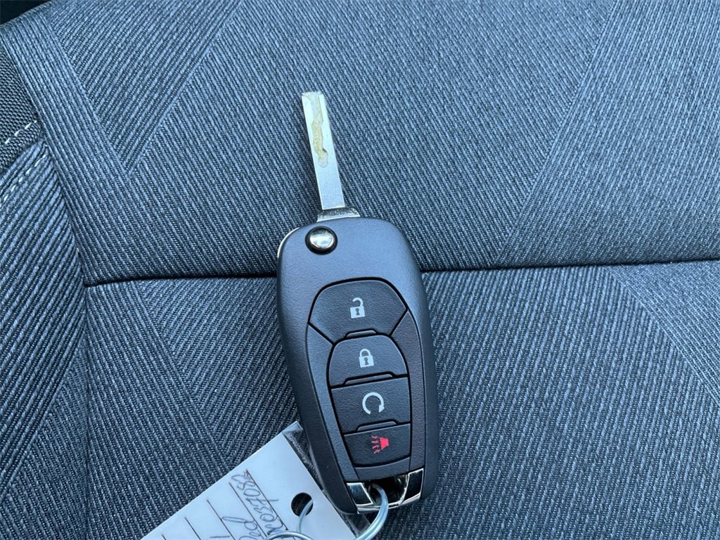 Used 2024 Chevrolet Trax RS w/ Driver Confidence Package image 30