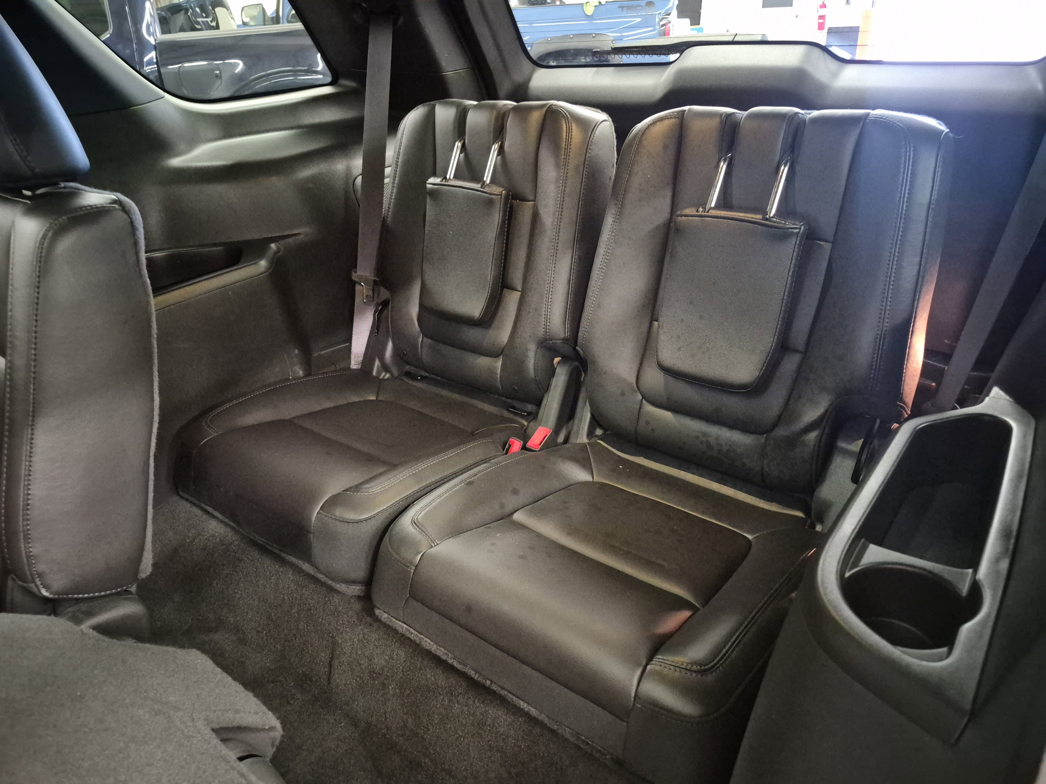 Used 2015 Ford Explorer Limited w/ Equipment Group 301A FWD image 16