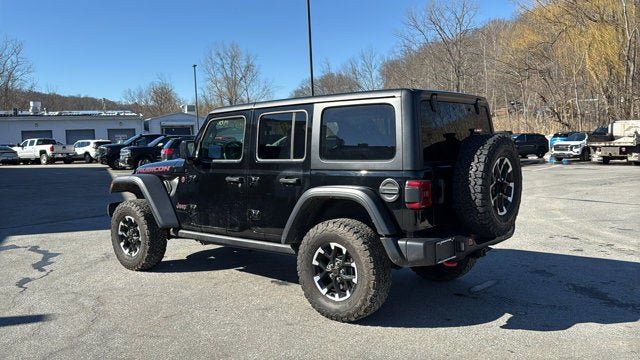 Certified 2025 Jeep Wrangler Unlimited Rubicon AWD/4WD image 8