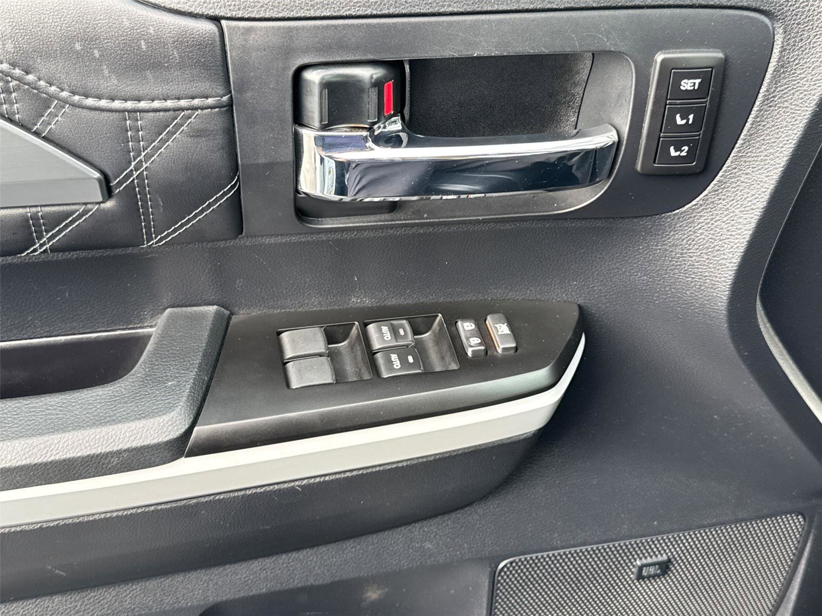 Used 2020 Toyota Tundra Platinum image 29