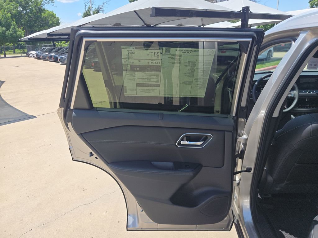 New 2026 Nissan Rogue Platinum w/ Platinum Premium Package AWD/4WD image 10