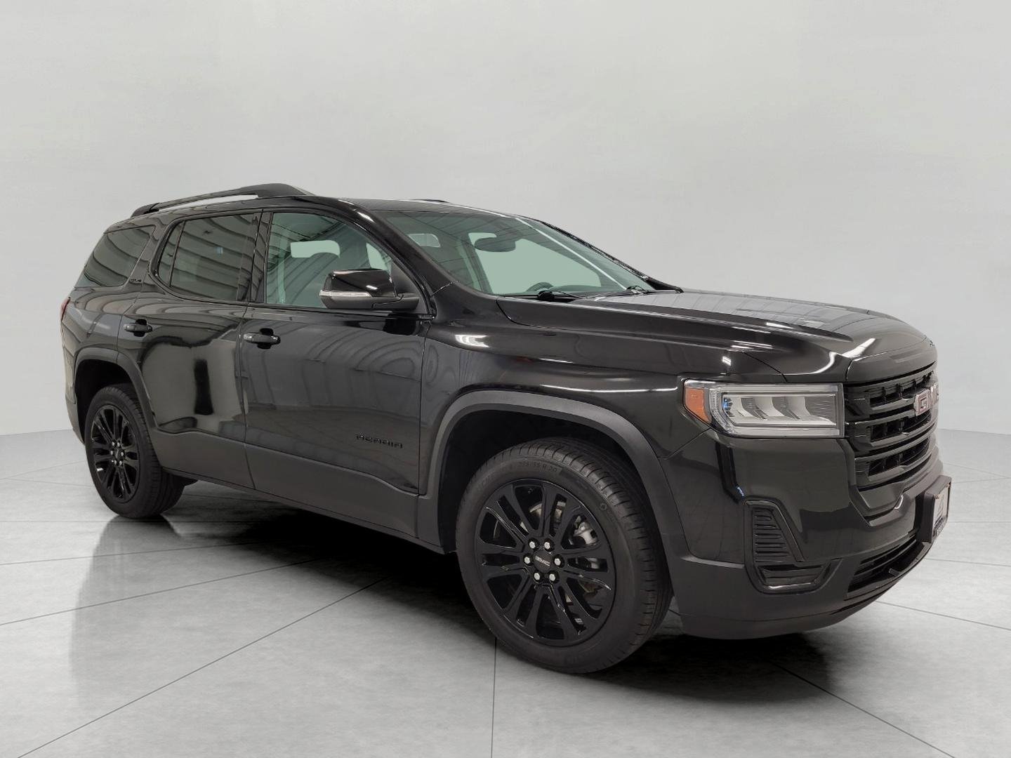 Used 2023 GMC Acadia SLE w/ Driver Convenience Package image 1