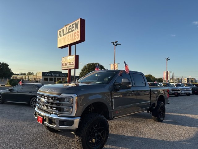Used 2023 Ford F250 Lariat w/ Lariat Ultimate Package image 2